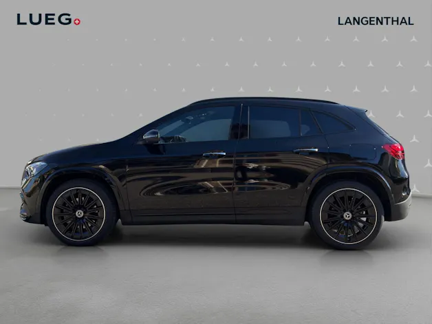 MERCEDES-BENZ GLA 200 Night Star 7G-DCT