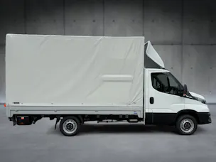 IVECO Daily 35S16BA8 Brücke mit Verdeck und Hebebühne