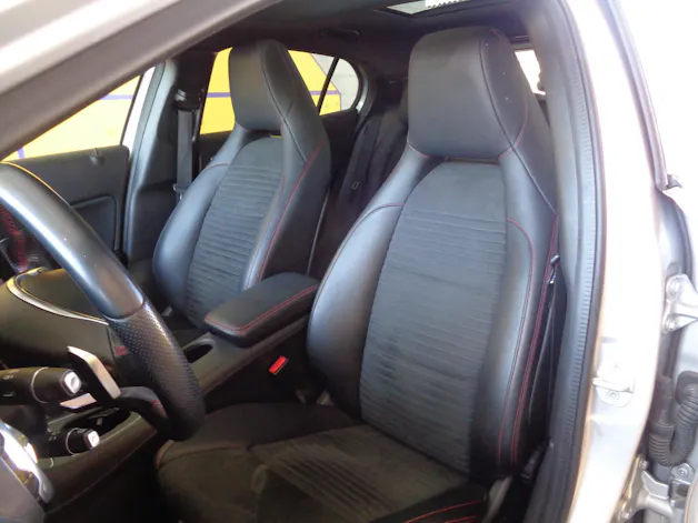 MERCEDES-BENZ GLA 220 AMG Line 4Matic 7G-DCT