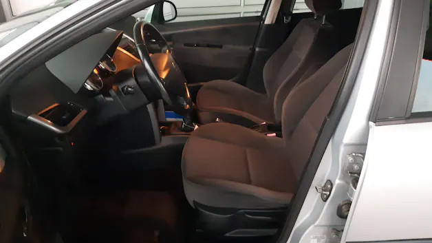 PEUGEOT 207 1.6 16V XS