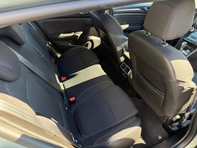 RENAULT Mégane Grandtour 1.5 dCi Zen EDC