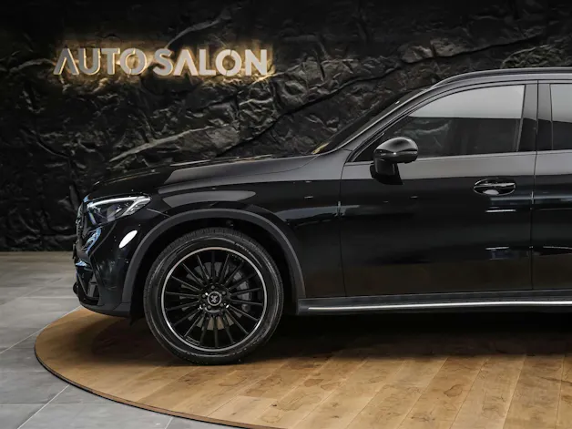 MERCEDES-BENZ GLC 300 4Matic AMG Line 9G-Tronic