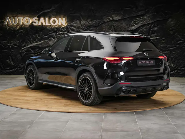 MERCEDES-BENZ GLC 300 4Matic AMG Line 9G-Tronic