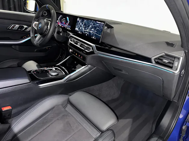 BMW 330e xDrive Steptronic M Sport
