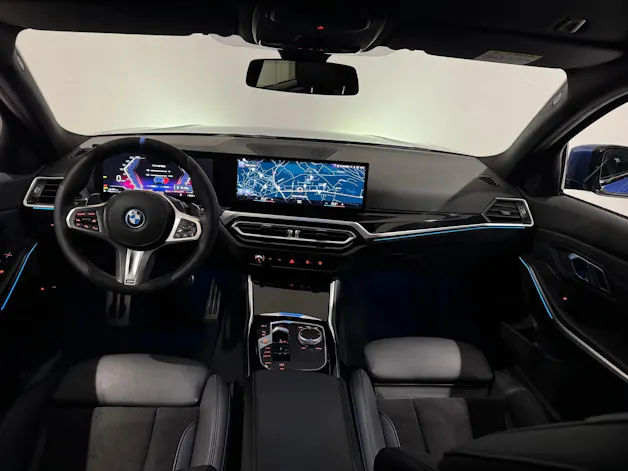 BMW 330e xDrive Steptronic M Sport