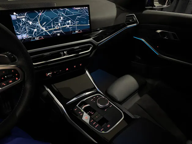 BMW 330e xDrive Steptronic M Sport