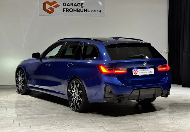 BMW 330e xDrive Steptronic M Sport