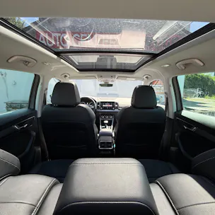 SKODA Karoq 2.0 TDI CR Style 4x4 DSG *ALCANTARA-SITZE - PANORAMA-DACH - ANHÄGERKUPPLUNG*
