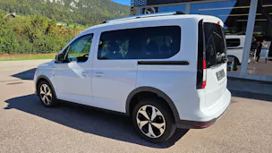 FORD Tourneo Connect 2.0 EcoBlue Active