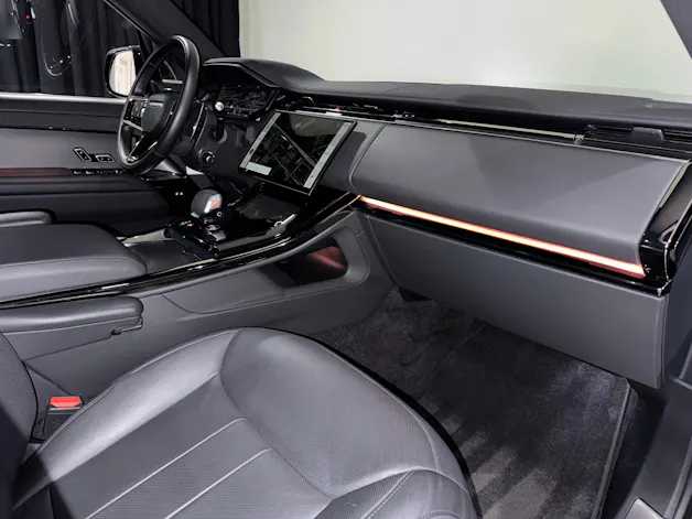 Land Rover Range Rover D300 3.0D I6 MHEV SE Automatic | Werksgarantie | CH |