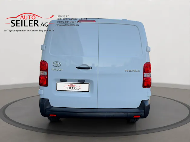 Toyota Proace 2.0D Combi Long