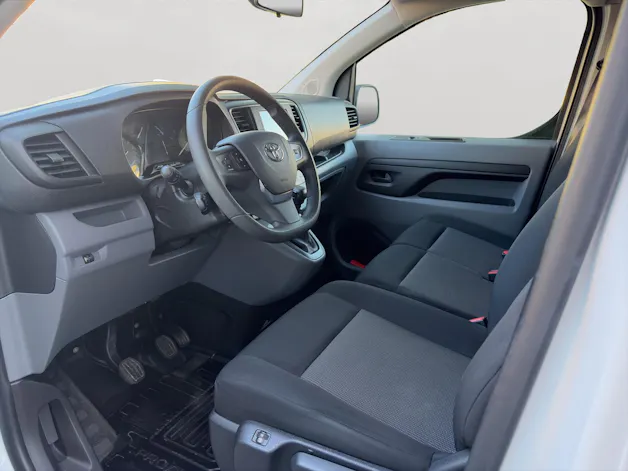 Toyota Proace 2.0D Combi Long