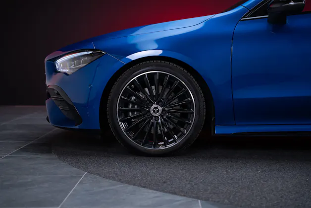 MERCEDES-BENZ CLA 200 AMG Line / Rückfahrkamera / Ambientebeleuchtung / Sitzheizung