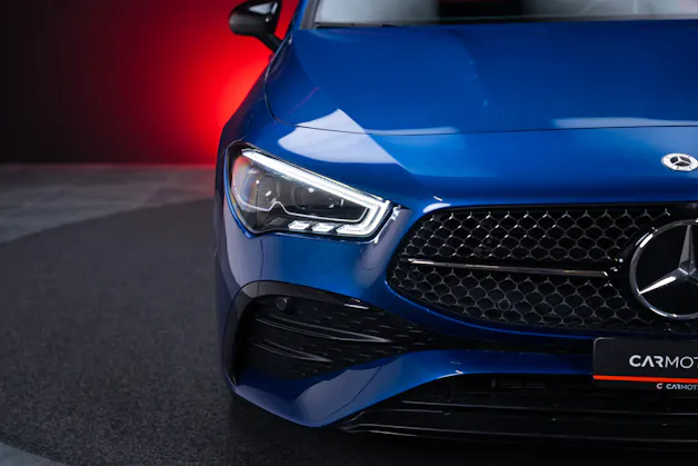 MERCEDES-BENZ CLA 200 AMG Line / Rückfahrkamera / Ambientebeleuchtung / Sitzheizung