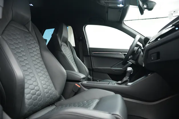 AUDI RS Q3 Sportback quattro S tronic *CH-Fahrzeug* *Sonos* *Sportfahrwerk Plus*