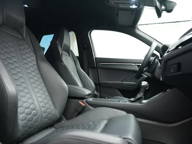 AUDI RS Q3 Sportback quattro S tronic *CH-Fahrzeug* *Sonos* *Sportfahrwerk Plus*