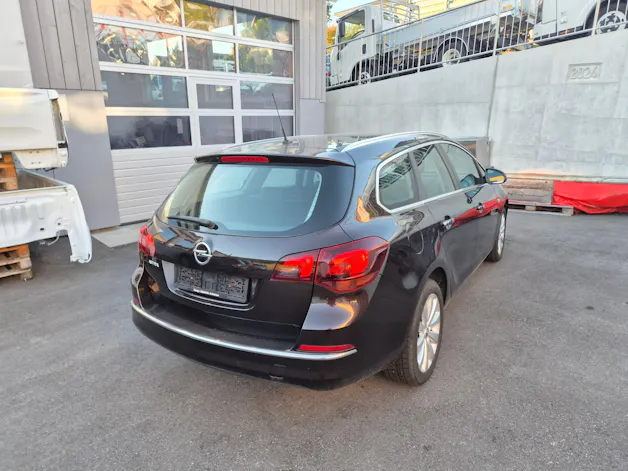 OPEL Astra SportsTourer 1.6i 16V