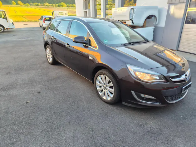OPEL Astra SportsTourer 1.6i 16V