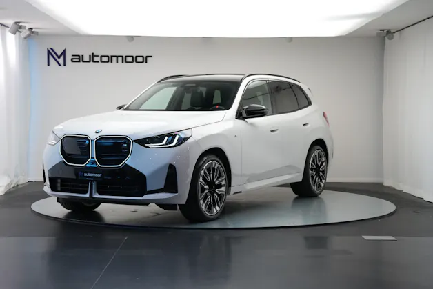 BMW X3 xDrive M50 48V M Sport Pro *AHK* *Head-Up* *Panorama* *Iconic Glow*