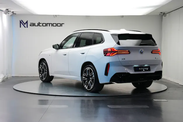 BMW X3 xDrive M50 48V M Sport Pro *AHK* *Head-Up* *Panorama* *Iconic Glow*