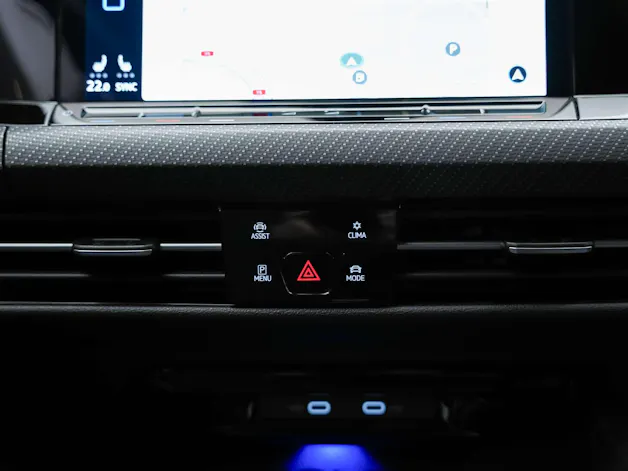 VW Golf 2.0 TSI R DSG 4Motion *Akrapovic*Harman/Kardon*