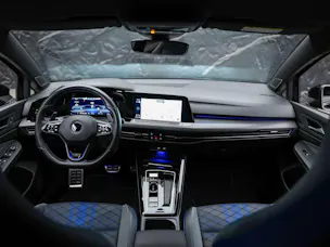 VW Golf 2.0 TSI R DSG 4Motion *Akrapovic*Harman/Kardon*