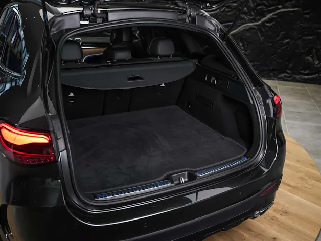 MERCEDES-BENZ GLC 200 4Matic AMG Line 9G-Tronic *Digital Light*Hinterachslenkung*Luftfahrwerk*