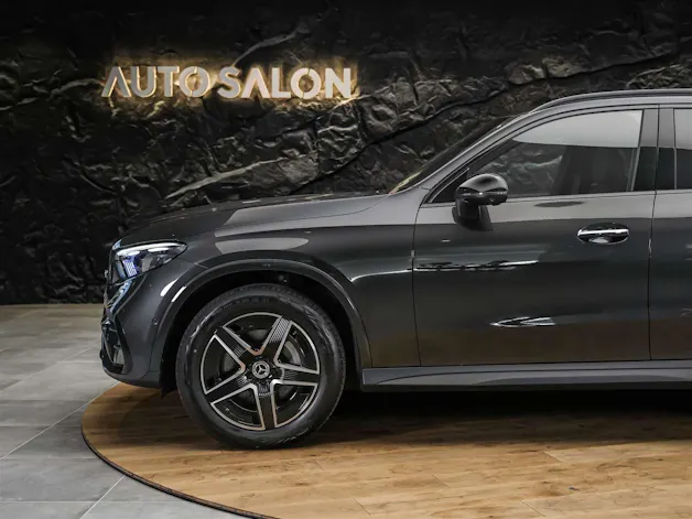 MERCEDES-BENZ GLC 200 4Matic AMG Line 9G-Tronic *Digital Light*Hinterachslenkung*Luftfahrwerk*