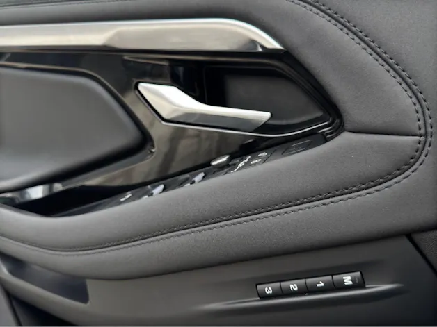 Land Rover Range Rover Evoque R-Dynamic P 200 SE AT9
