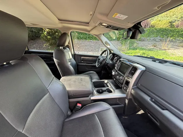 DODGE RAM HEMI 1500 V8