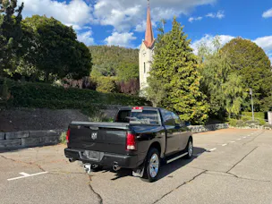 DODGE RAM HEMI 1500 V8