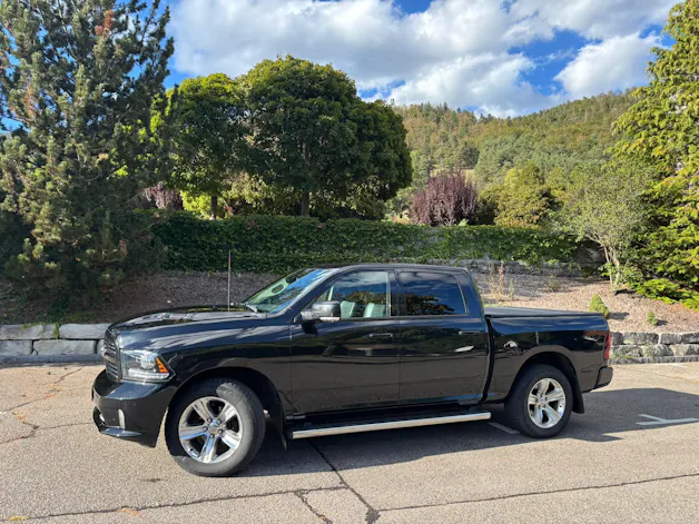 DODGE RAM HEMI 1500 V8