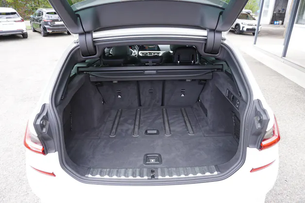 BMW 320d xDrive 48V Touring M Sport Steptronic