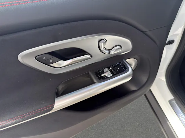 MERCEDES-BENZ GLB 220 4Matic 8G-Tronic