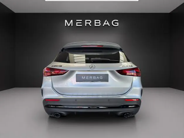 MERCEDES-BENZ GLA AMG 35 4Matic 8G-DCT