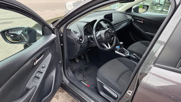 MAZDA 2 SKYACTIV-G 90 Ambition Plus