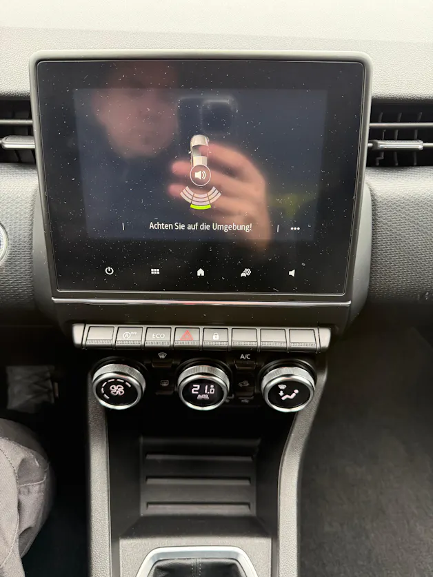RENAULT Clio 1.0 Business