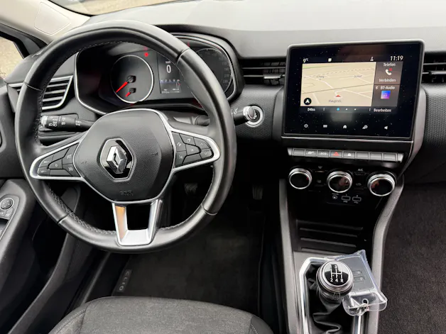 RENAULT Clio 1.0 Business
