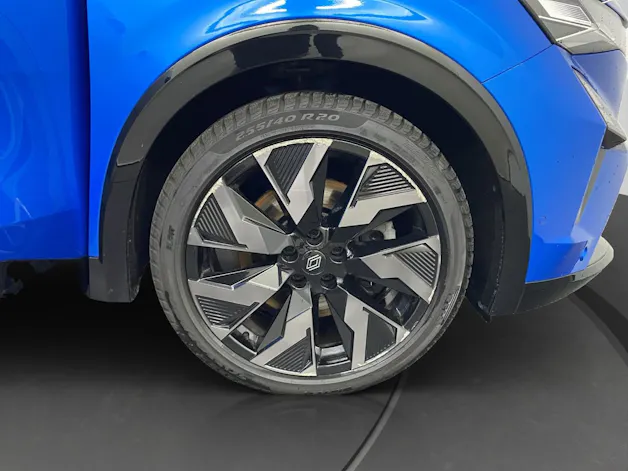 RENAULT Rafale 1.2 E-Tech Plug-in Hybrid 300 4x4 Esprit Alpine