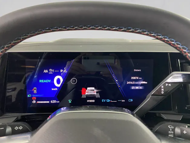 RENAULT Rafale 1.2 E-Tech Plug-in Hybrid 300 4x4 Esprit Alpine