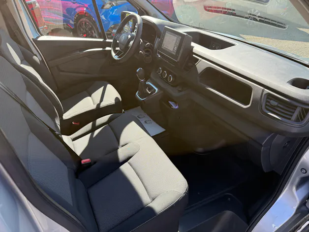 RENAULT Trafic 2.0 Blue dCi 150 Advance L1H1EDC EN