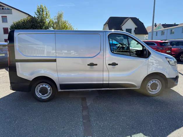 RENAULT Trafic 2.0 Blue dCi 150 Advance L1H1EDC EN