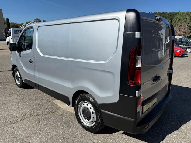 RENAULT Trafic 2.0 Blue dCi 150 Advance L1H1EDC EN