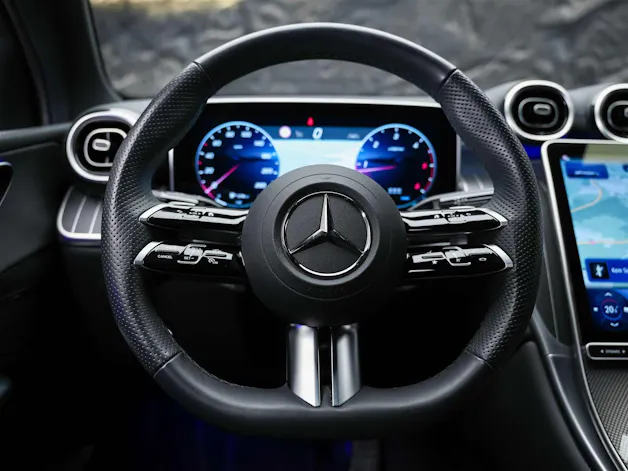 MERCEDES-BENZ GLC Coupé 220 d AMG Line 4Matic 9G-Tronic *Werksgarantie*21" Felgen*Digital Light*
