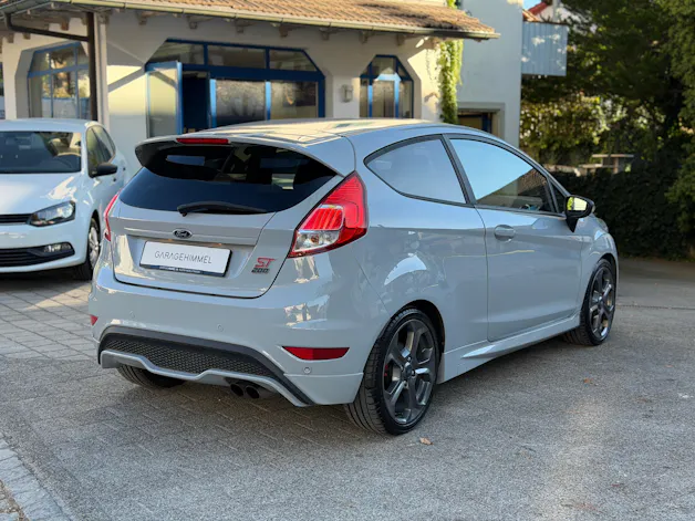 FORD Fiesta 1.6 SCTi ST 200