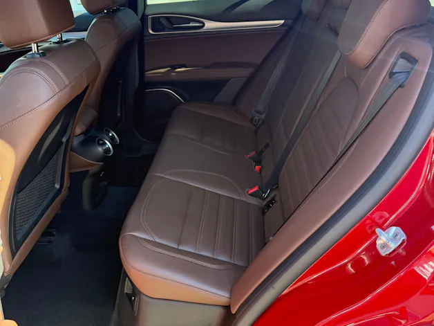 ALFA ROMEO Stelvio 2.0 Sport Q4 Automatic *PANORAMA-DACH - LEDER BRAUN - ROT MET - ANHÄNGERKUPPLUNG*