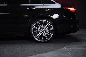 MERCEDES-BENZ C 43 AMG Executive Edition 4matic / 360°Kamera / HeadUp / Burmester