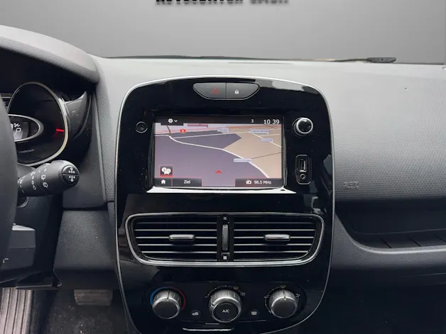 RENAULT Clio Grandtour 1.5 dCi Zen EDC