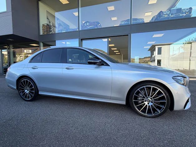 MERCEDES-BENZ E 220 d Swiss Star AMG Line 4matic