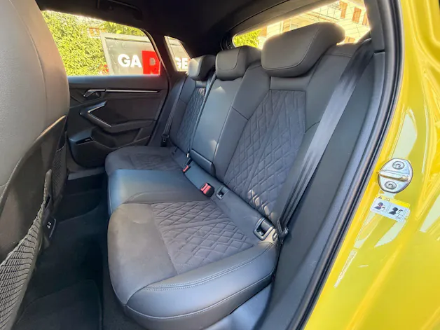 AUDI RS3 SPORTBACK 2.5 400 PS TFSI QUATTRO *** 5 JAHRE AUDI WERKSGARANTIE ***